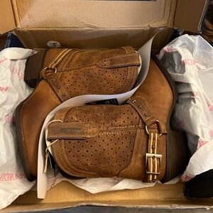 Women’s Durango boots, brown, size 9, NIB